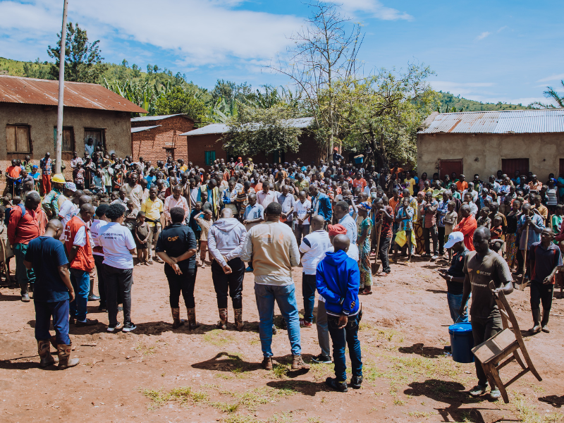 Burundi, Cibitoke: scavi in simultanea su sei colline