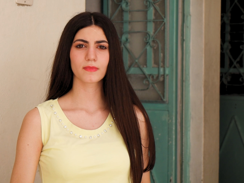 Carla, studentessa a Damasco, frequenta il doposcuola sostenuto da Semi di Speranza